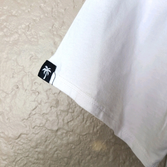 Local Lab surf  Crop Tshirt Size Medium - Picture 4 of 4